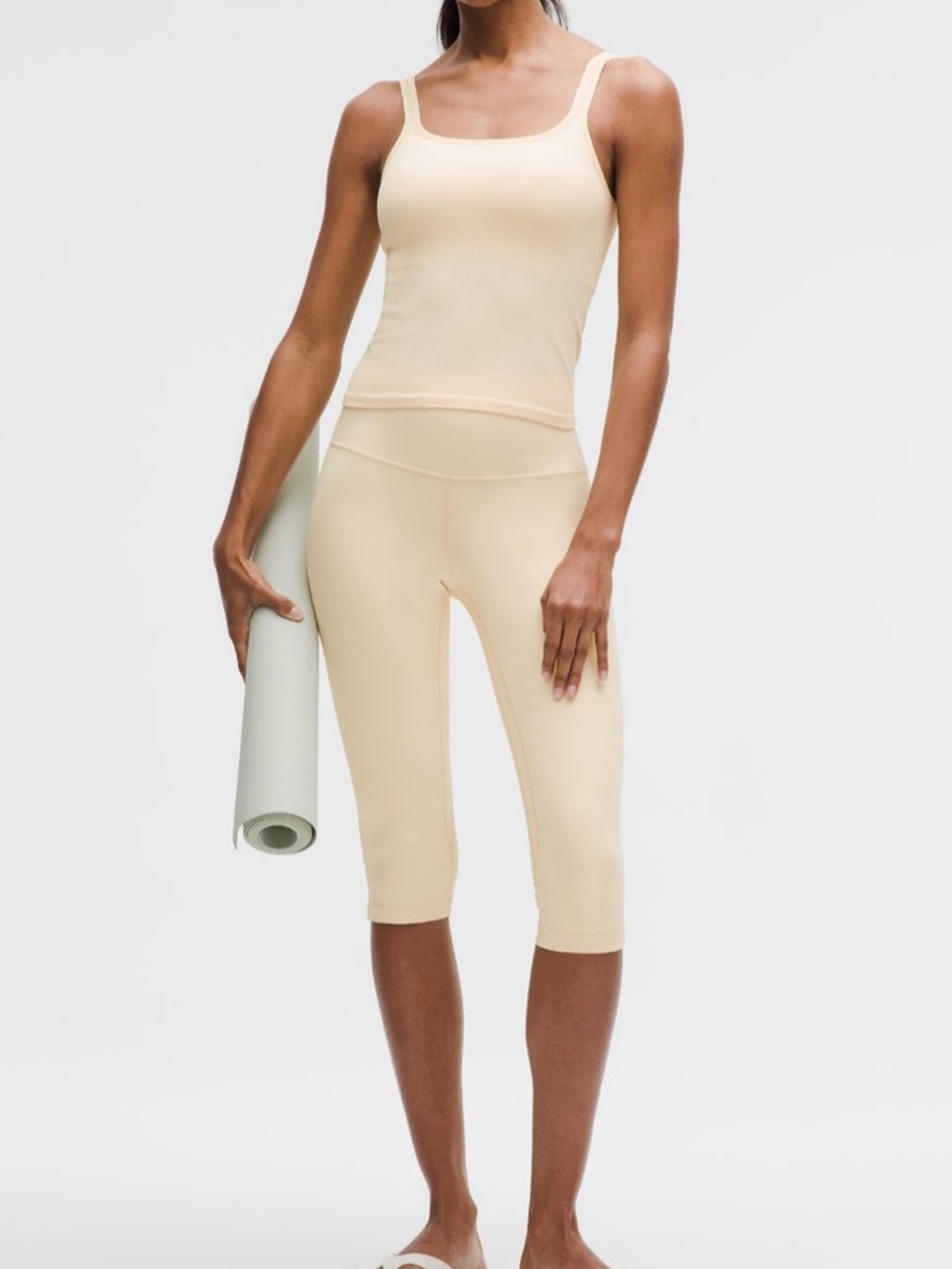 Ebb Scoop neck